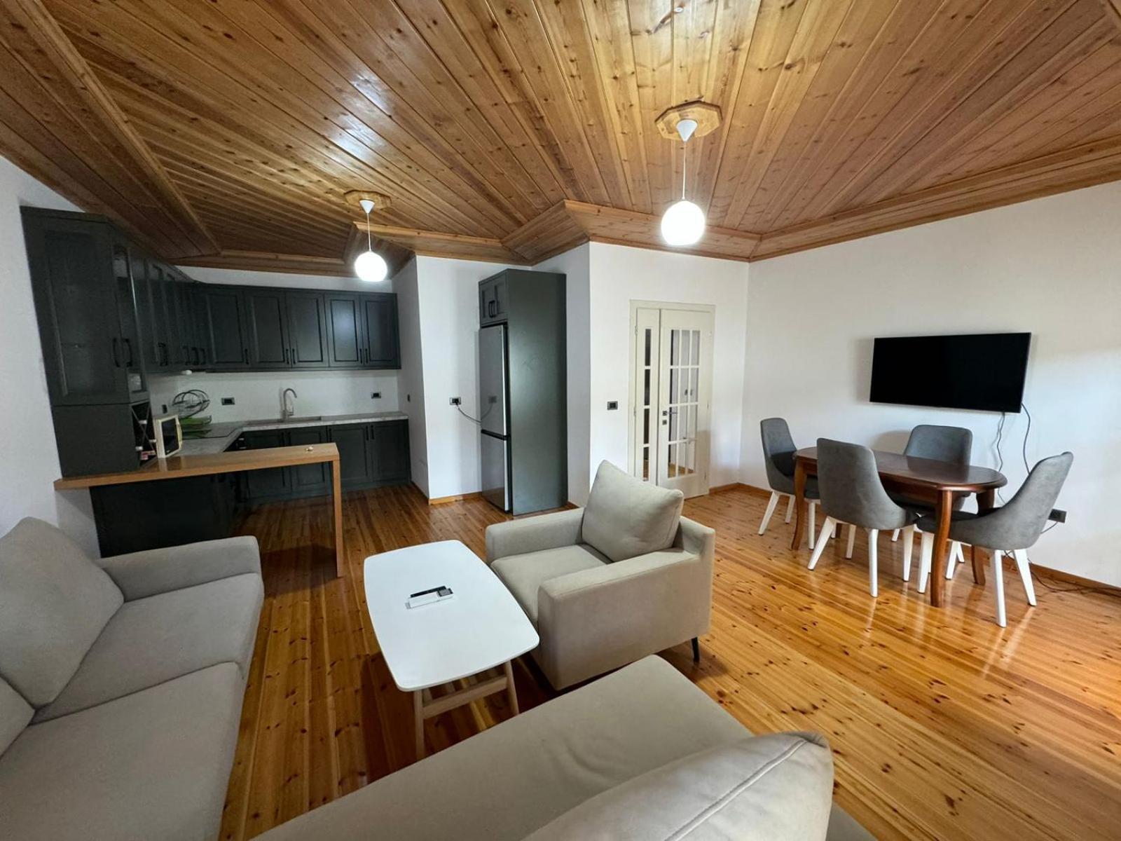 Central Apartment Gjirokaster Gjirokastër